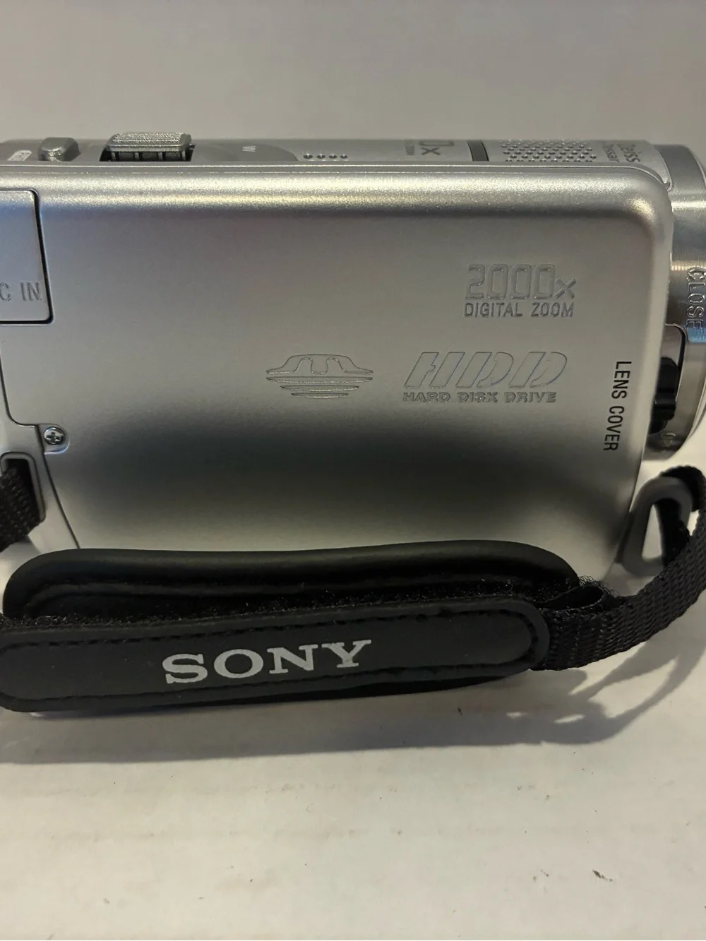 Sony Handycam DCR-SR68 Silver Video Digital Camcorder 60x Zoom 80GB HDD - Bundle